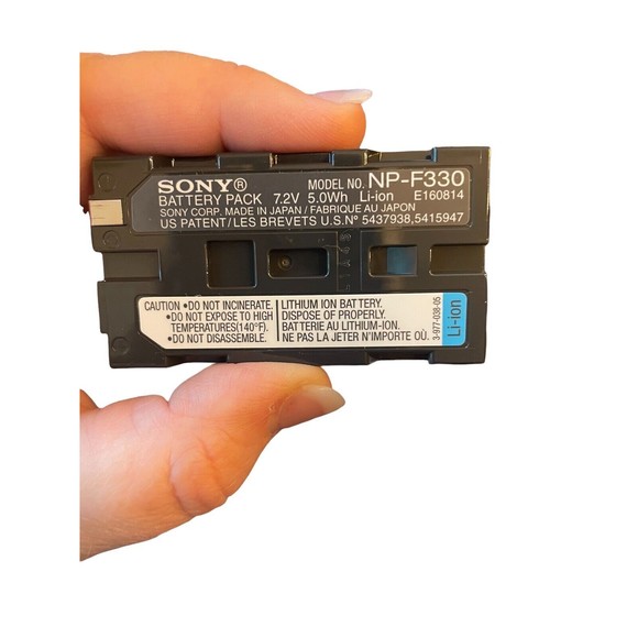 Sony FD Mavica Digital Still Camera, Model MVC-FD87 W/ Battery Pack, Untested - Picture 7 of 7